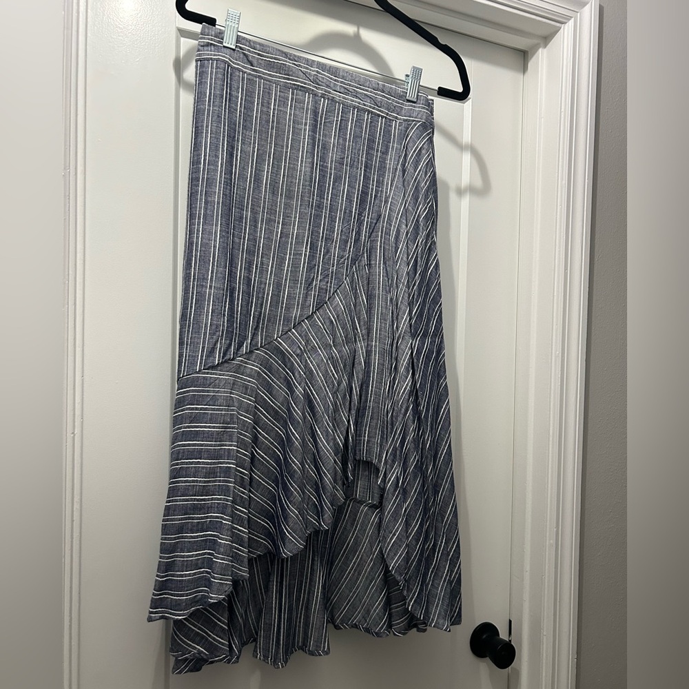 Lulus asymmetrical/hi-lo midi skirt